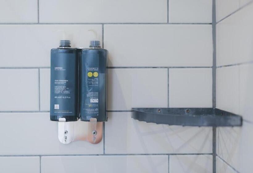 带大床的行政房间, Florence Gardens Boutique Hotel And Restaurant