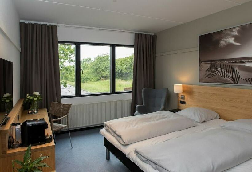 غرفة قياسية, 6400