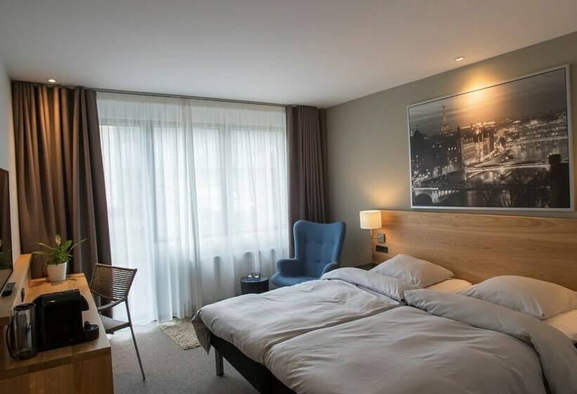 غرفة كومفورت, 6400