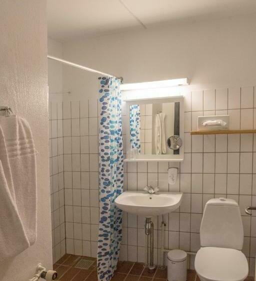 غرفة قياسية, 6400