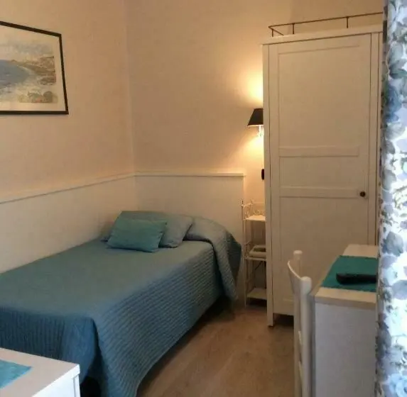 Standard Yhden Hengen Huone, Albergo Fiorenza & Banksia Meublè