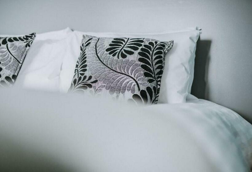 Номер Стандарт Внутренний, Bedford