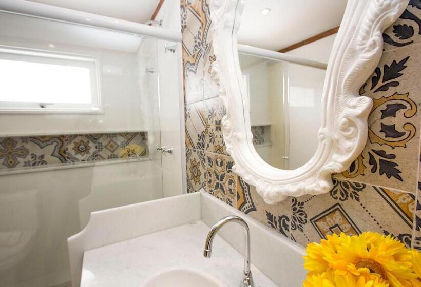 سوییت اجرایی, Boutique Recanto Da Passagem