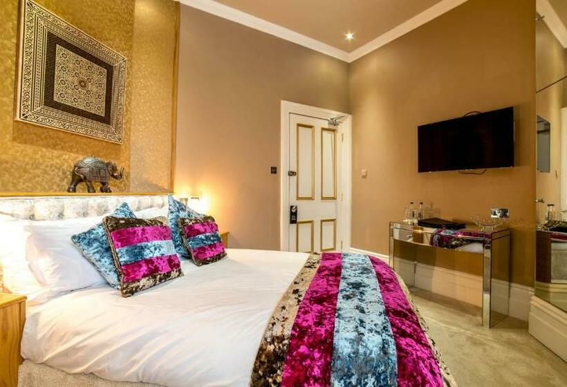 豪华房间, Derby Manor