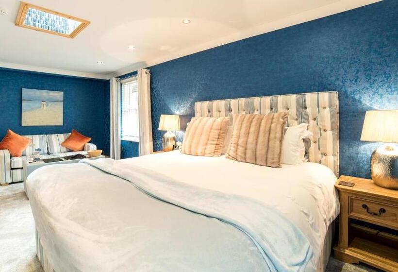 行政套房, Derby Manor