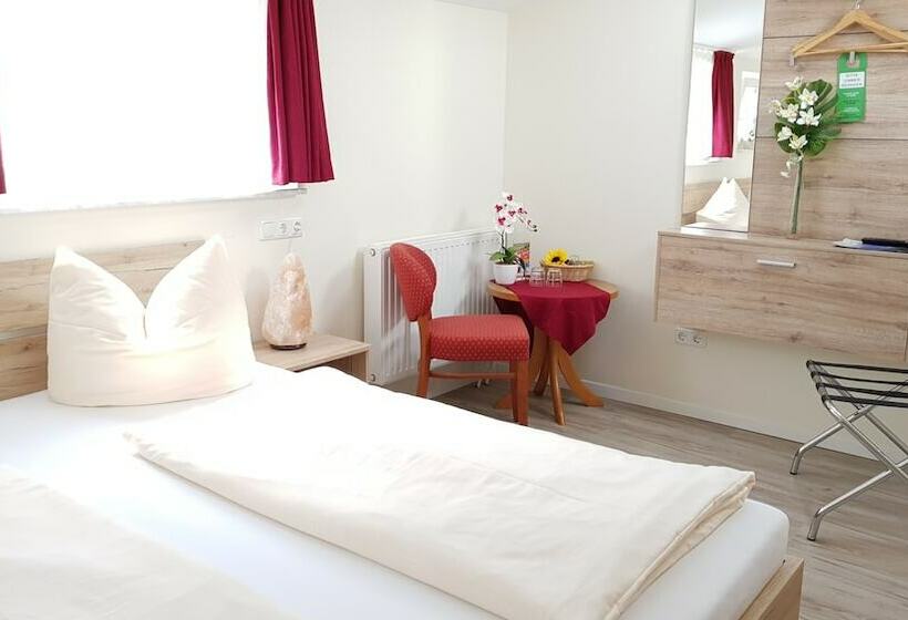 اتاق استاندارد, Garni City