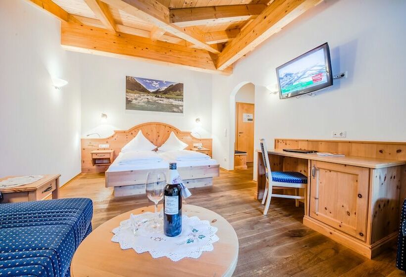 Номер Стандарт, Grundlhof