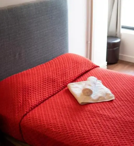 Standard Kolmen Hengen Huone, Hôtel Itzalpea