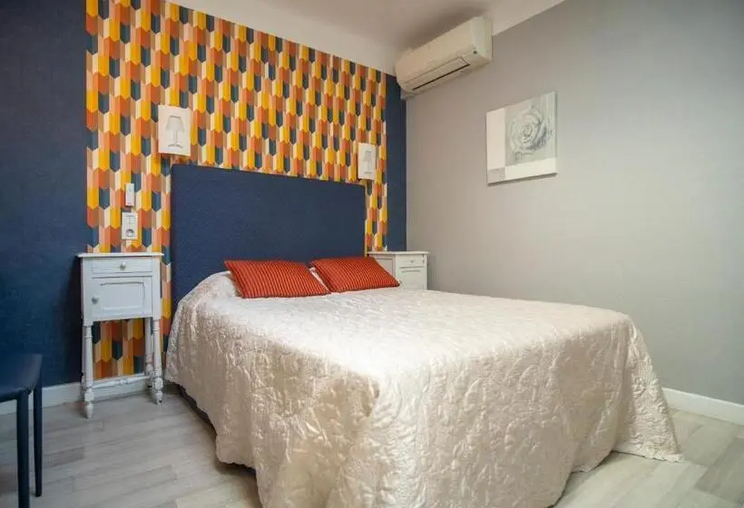 Classic Yhden Hengen Huone, Hôtel Itzalpea