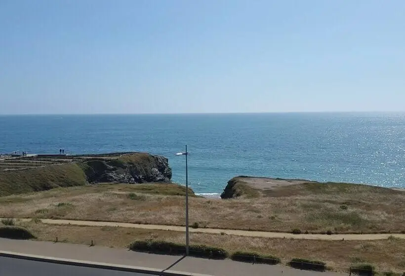 Triple Room Sea View, La Corniche