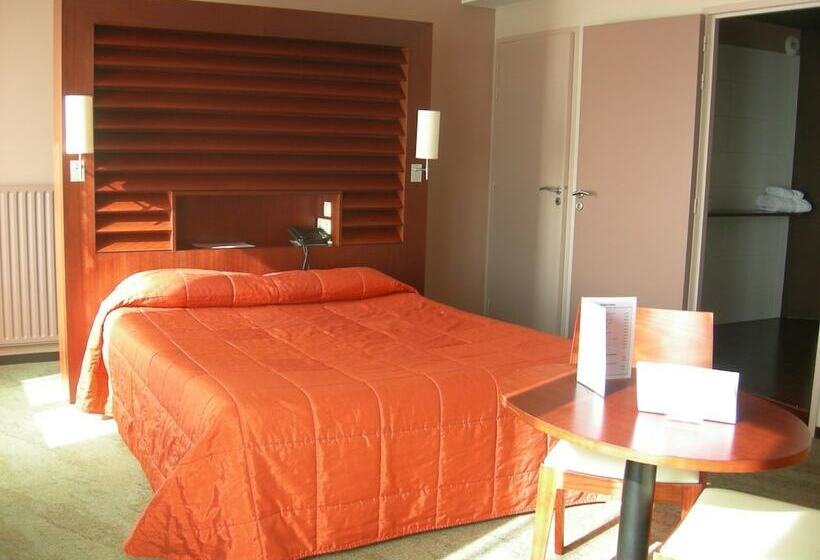 Triple Room Sea View, La Corniche