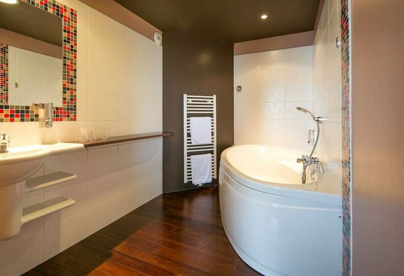 Triple Room Sea View, La Corniche