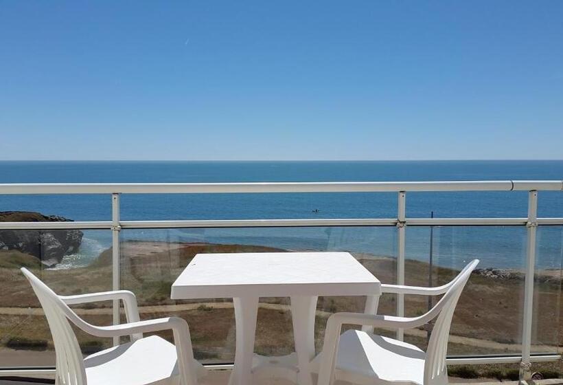 Triple Room Sea View, La Corniche