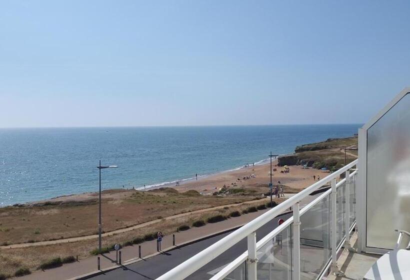 Triple Room Sea View, La Corniche