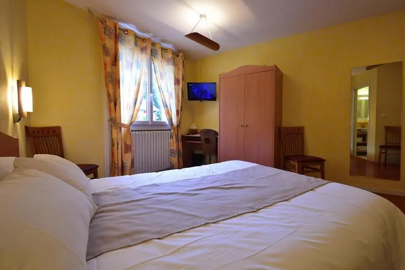 スタンダード4人部屋, Maison Vernet Hôtel Beauséjour