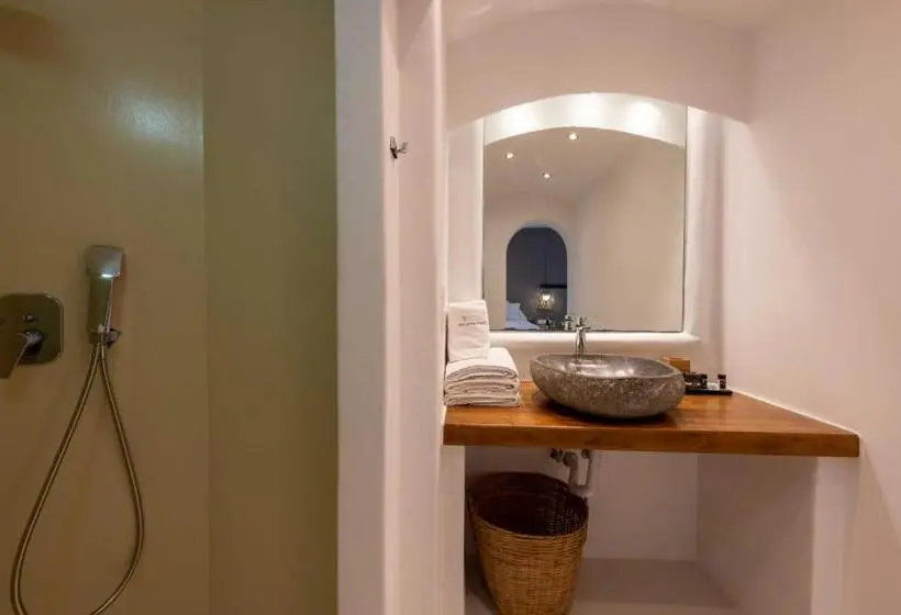 اتاق خانوادگی, My Mykonos