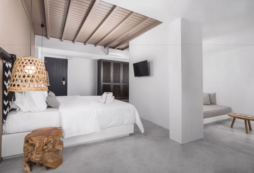 配有游泳池的小型套房, My Mykonos