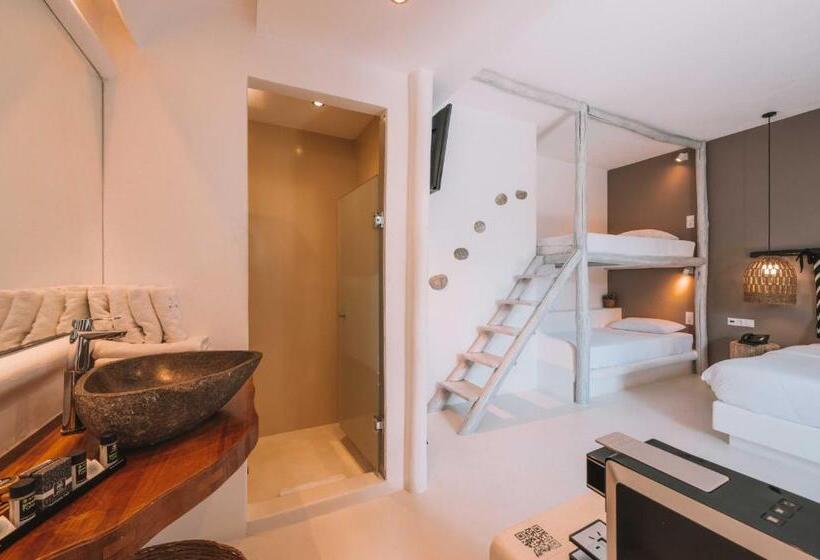 家庭间, My Mykonos