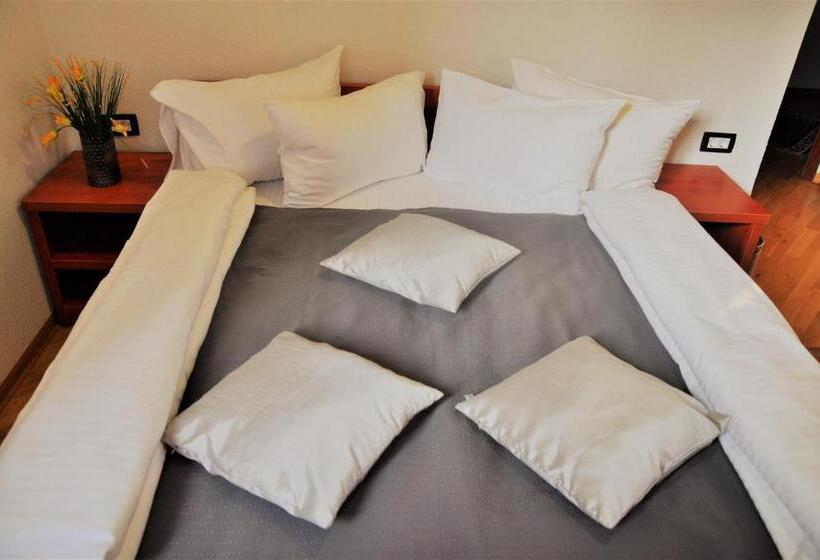 اتاق استاندارد, Noble