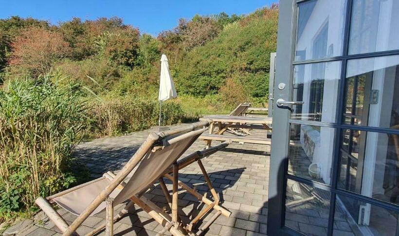 جناح سرير كينج, Næsbydale Bade