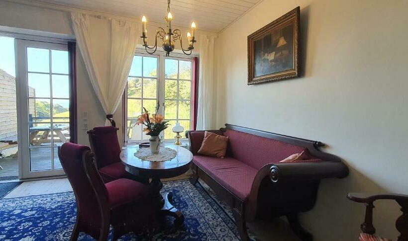 جناح سرير كينج, Næsbydale Bade