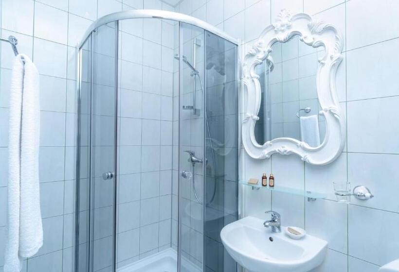 اتاق لوکس, Parus Boutique