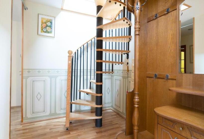 آپارتمان 1 خوابه, Parus Boutique