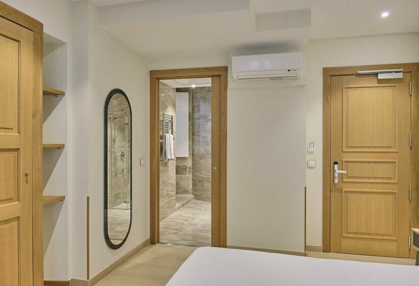 חדר סטנדרט, Praza Quintana