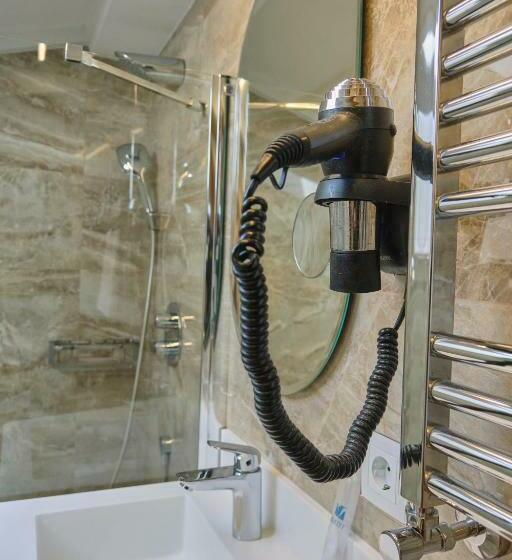 חדר סטנדרט יחיד, Praza Quintana