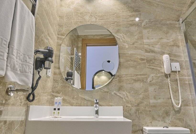 חדר סטנדרט, Praza Quintana