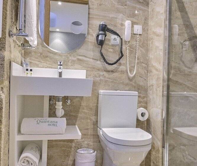 חדר סטנדרט יחיד, Praza Quintana