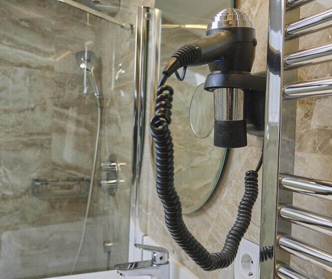 חדר סטנדרט יחיד, Praza Quintana