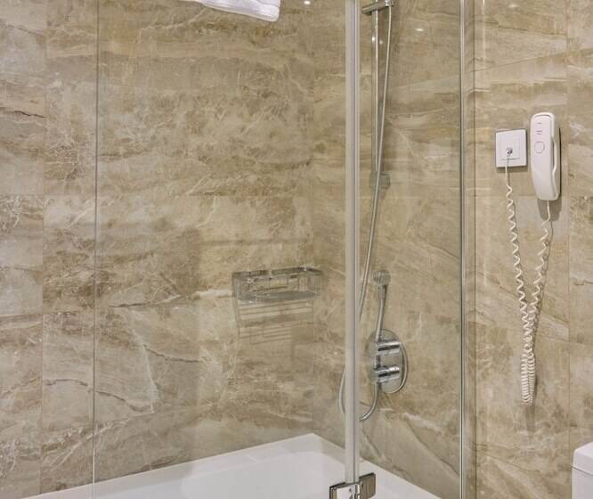 חדר סטנדרט, Praza Quintana