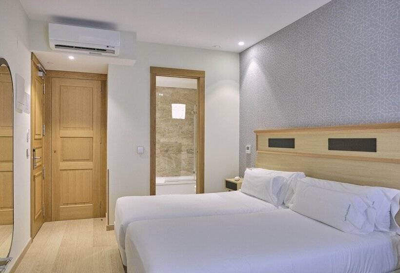 חדר סטנדרט, Praza Quintana