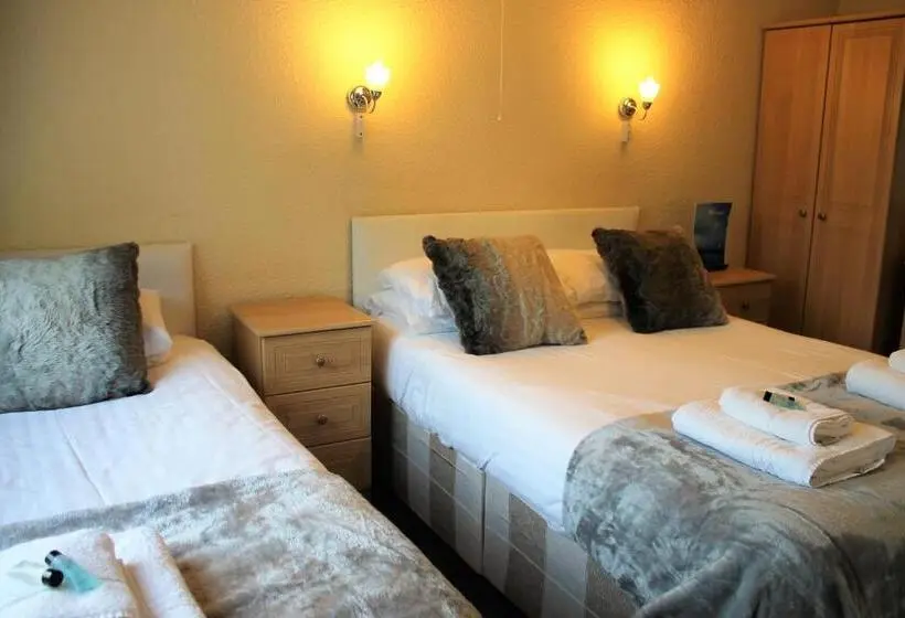 Family Room, Winchmore