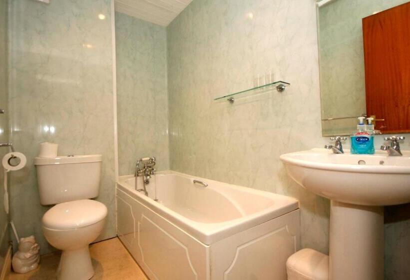 高级海景房, Winchmore