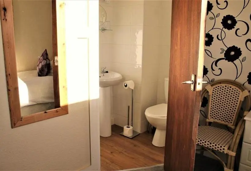 Habitació Triple Estàndard, Winchmore