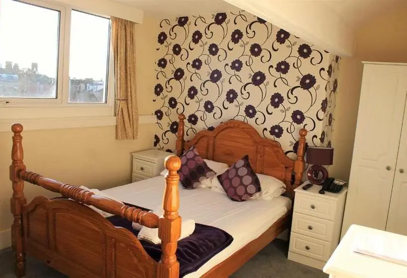 Habitació Triple Estàndard, Winchmore