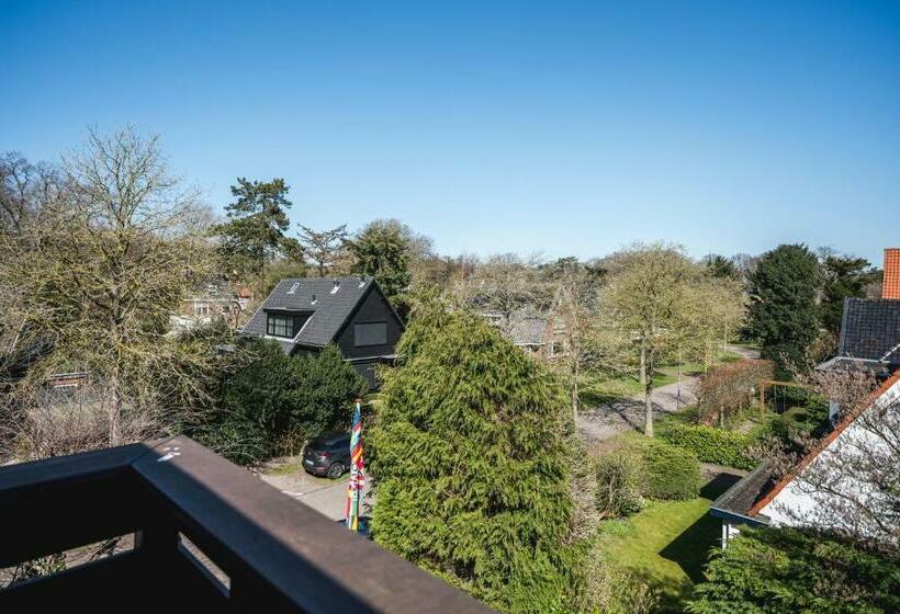 패밀리 룸, Zee Bergen