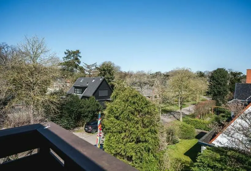 ファミリールーム, Zee Bergen
