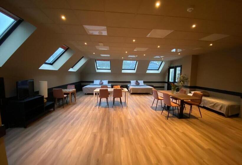 패밀리 룸, Zee Bergen