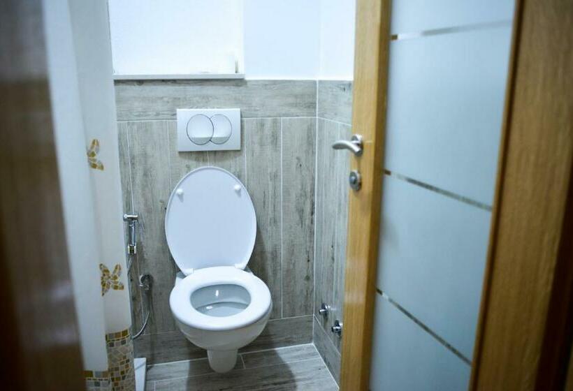 اتاق استاندارد, Rivero A&s