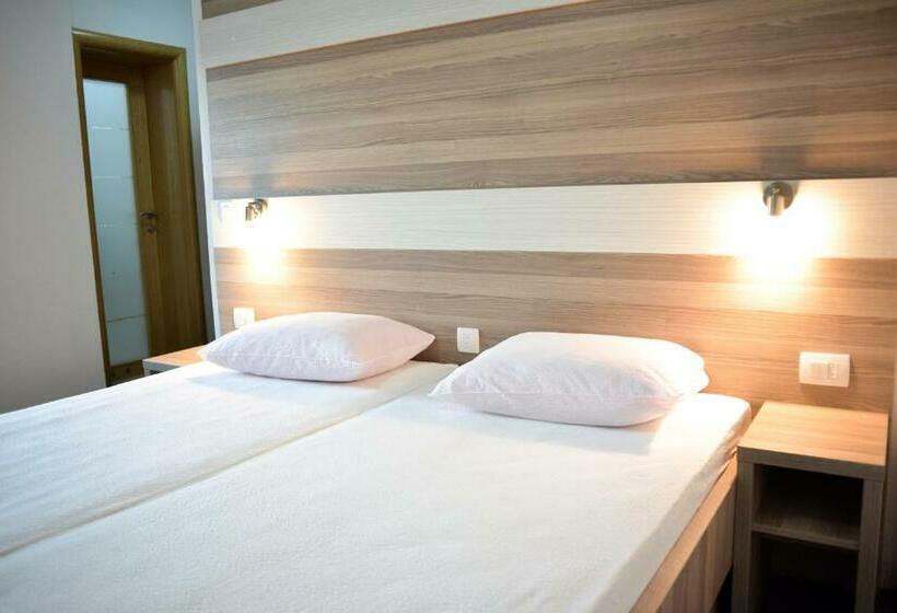 اتاق استاندارد, Rivero A&s