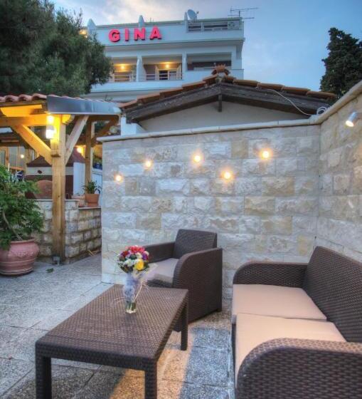 Triple Room Sea View, Gina Bed & Breakfast