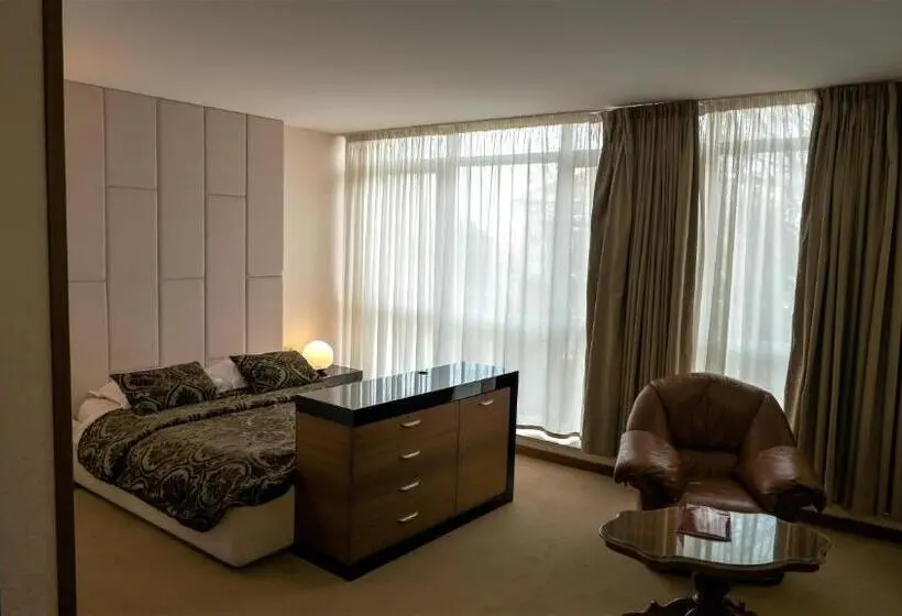 Habitación Comfort, Consul