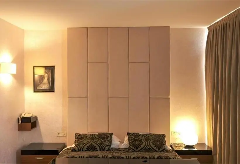 Habitación Comfort, Consul