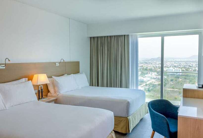 琮城市景观的豪华间, Doubletree By Hilton Mazatlan