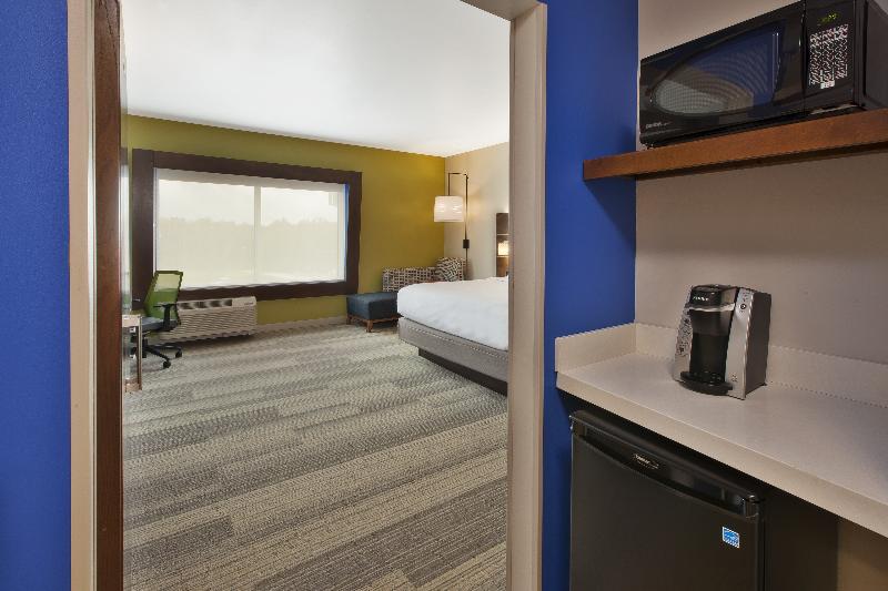 Номер Стандарт, Holiday Inn Express And Suites South Hill, An Ihg
