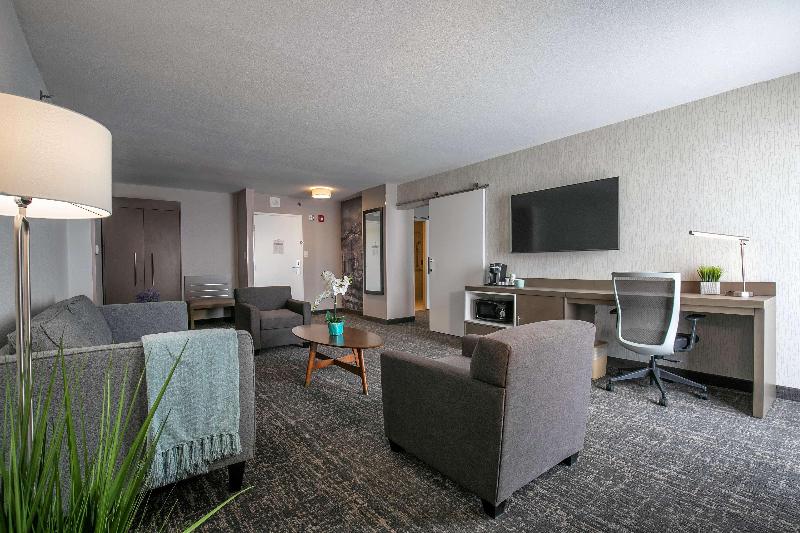 Люкс Адаптированный для Инвалидов, Holiday Inn Express And Suites South Hill, An Ihg