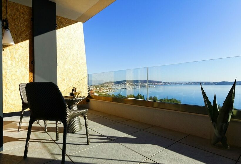 Deluxe Suite Sea View, Ola  Adults Only